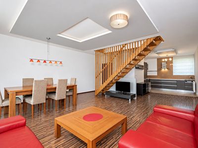 Pronájem bytu 4+kk 120 m²