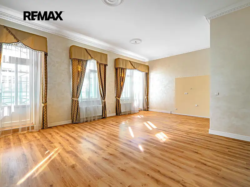 Prodej bytu 2+kk 97 m², Mariánské Lázně – náhled fotky 3