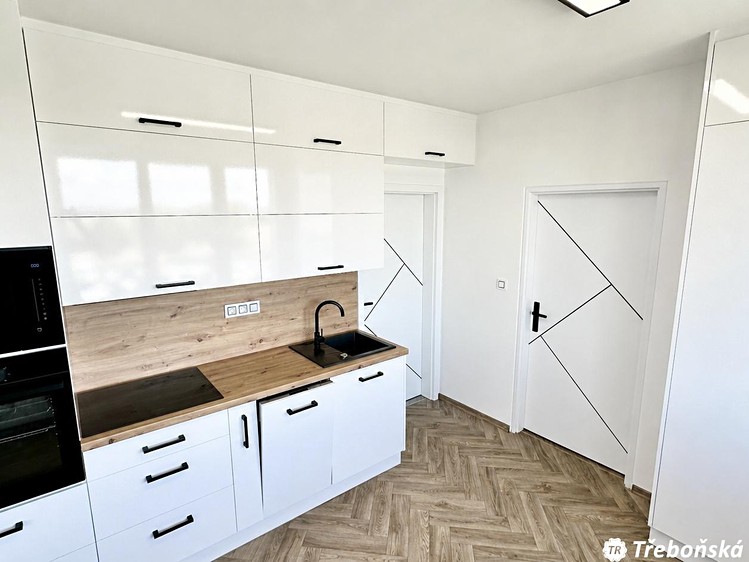 Pronájem bytu 2+1, 56 m² (9 z 21)