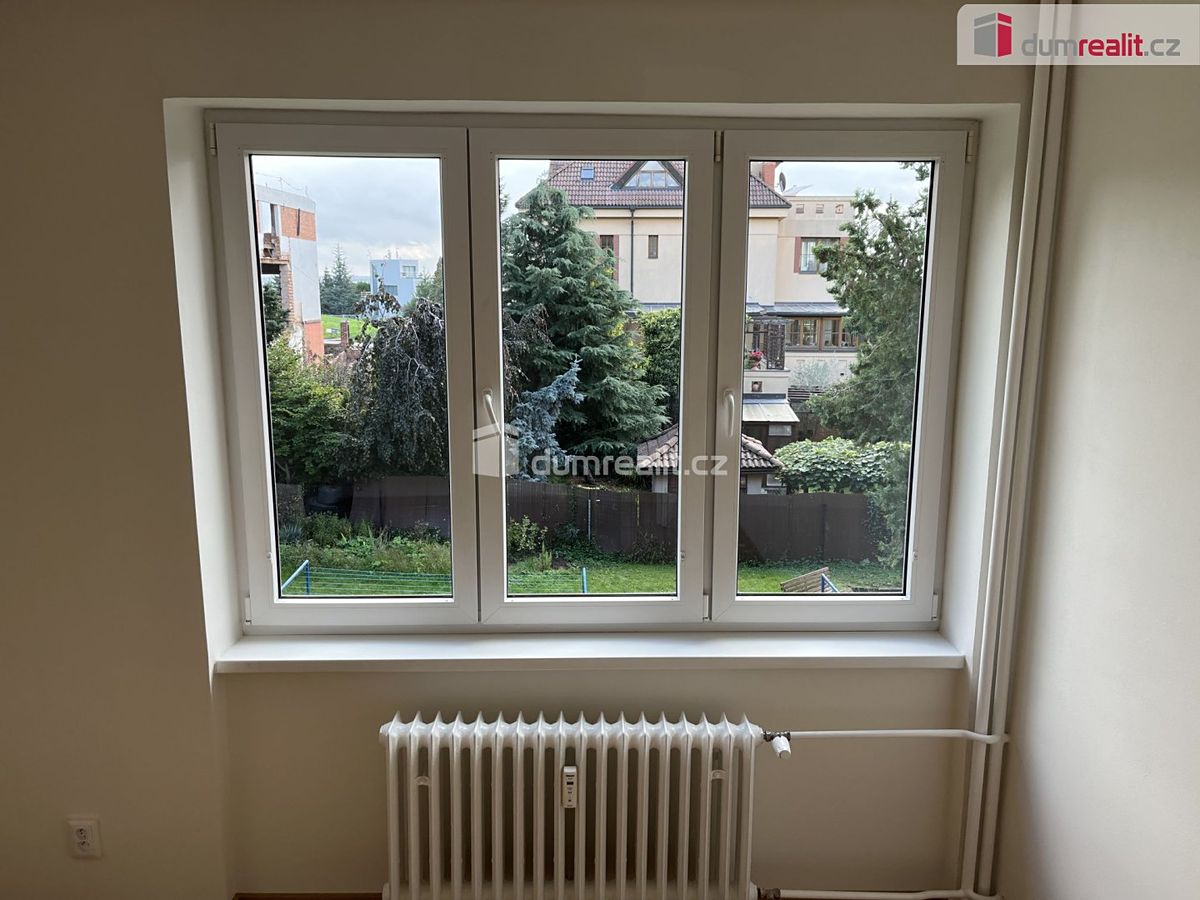 Pronájem bytu 2+1 64 m² – fotografie 3