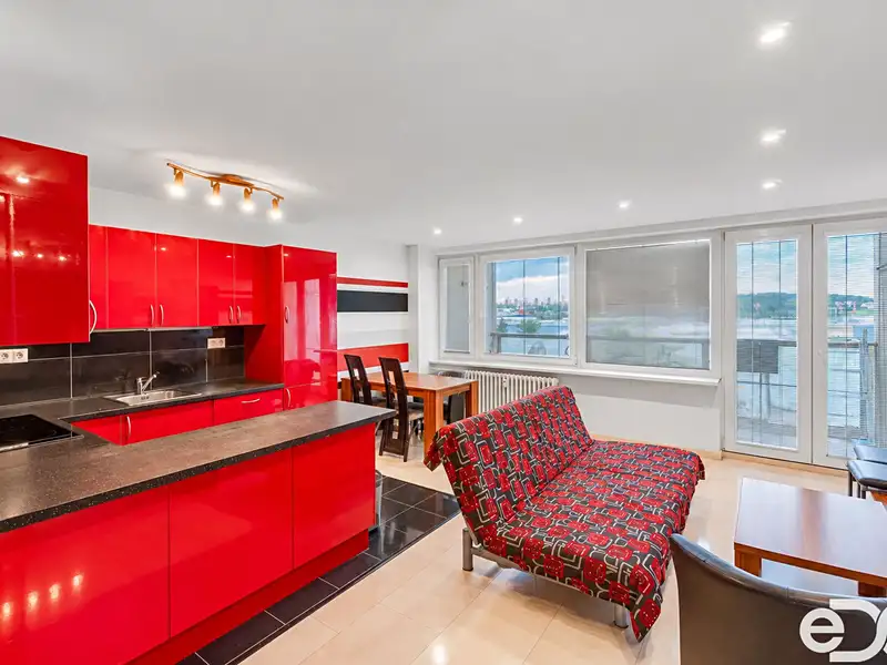 Prodej bytu 3+kk 65 m², Praha – náhled fotky 1