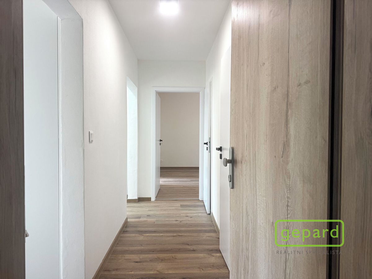 Pronájem bytu 4+1 79 m² – fotografie 2
