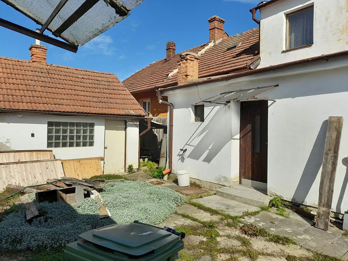 Prodej rodinného domu 120 m², pozemek 1000 m² – fotografie 3