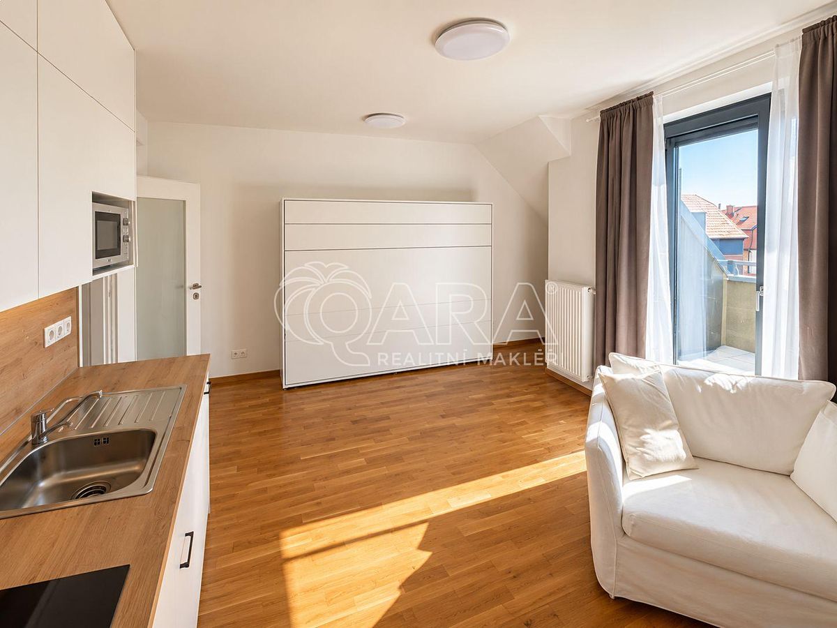 Pronájem bytu 1+kk 28 m² – fotografie 5