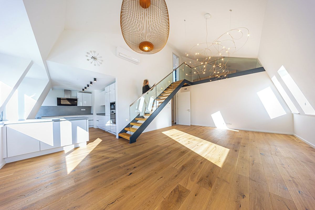 Pronájem bytu 4+kk 151 m²