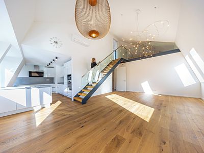 Pronájem bytu 4+kk 151 m²
