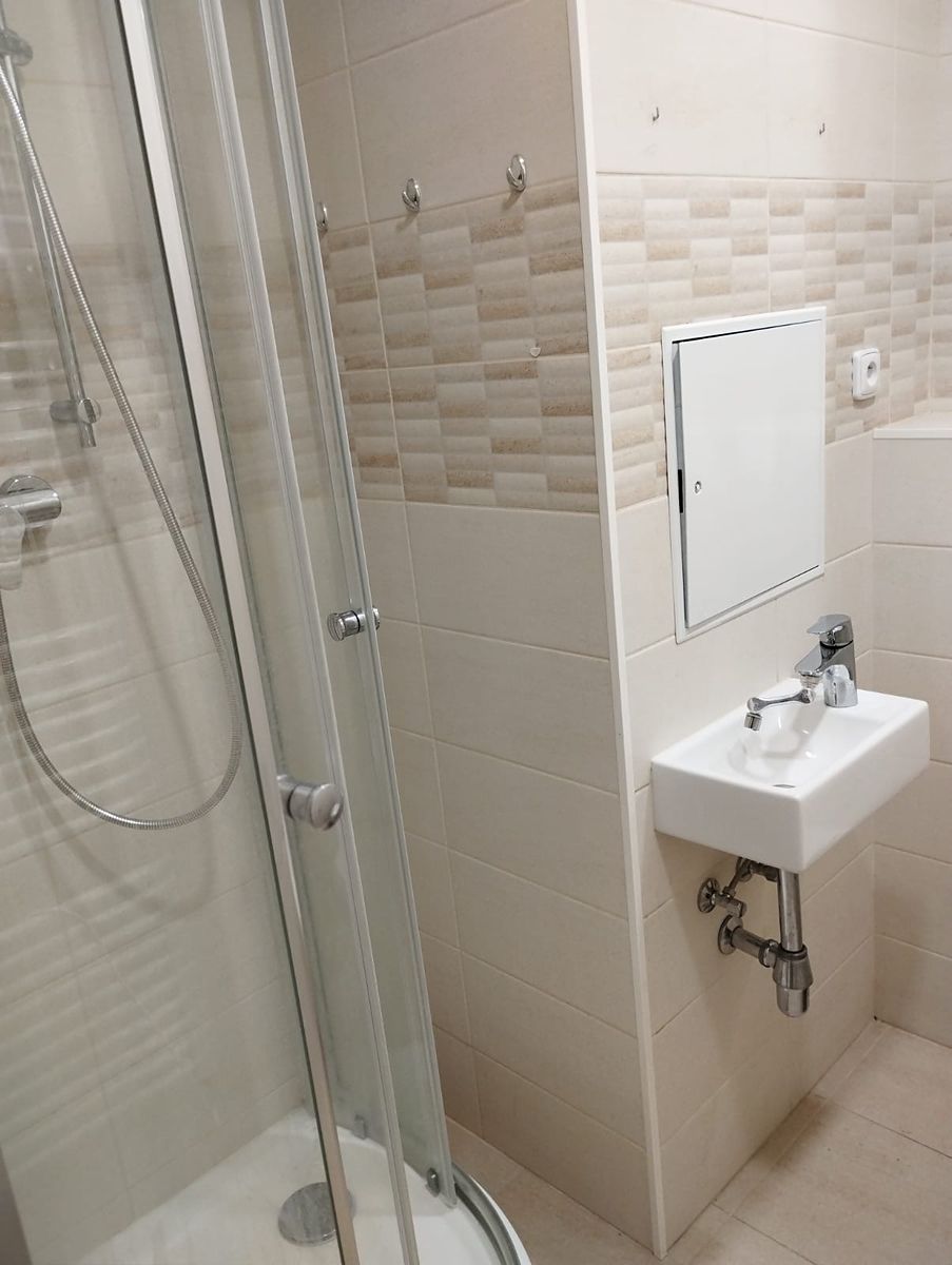 Pronájem bytu 1+kk 25 m² – fotografie 3