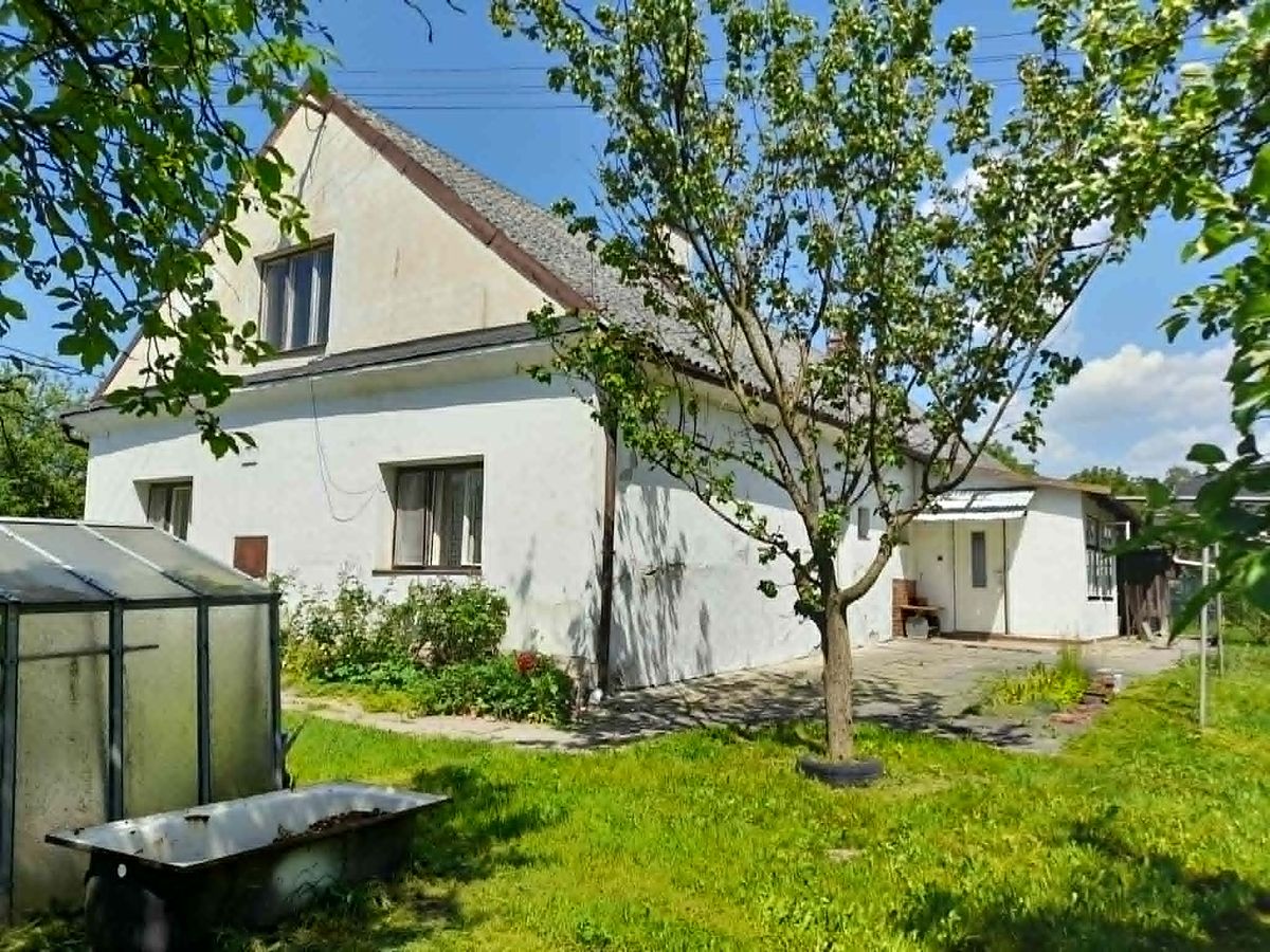 Prodej rodinného domu 200 m², pozemek 1154 m² – fotografie 3