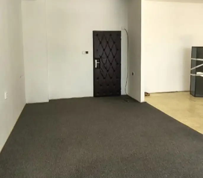 Pronájem kanceláře 38 m², Benešov – náhled fotky 3