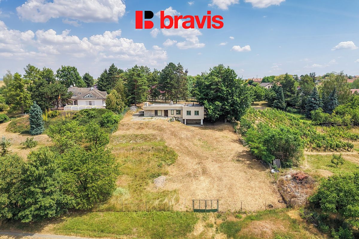 Prodej rodinného domu 217 m², pozemek 2794 m² – fotografie 3