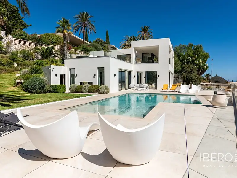 Prodej rodinného domu 429 m², pozemek 1250 m², Marbella – náhled fotky 1