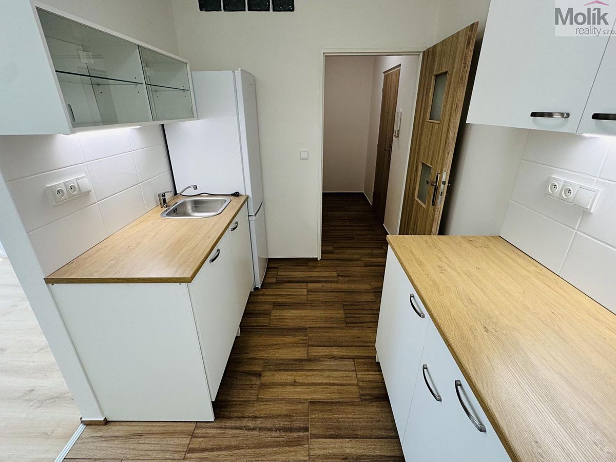 Pronájem bytu 2+kk 33 m²