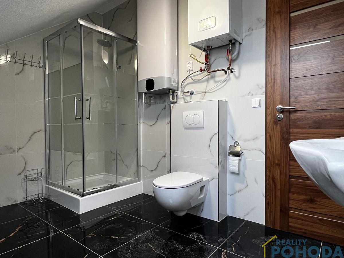 Pronájem bytu 3+kk 70 m² – fotografie 2