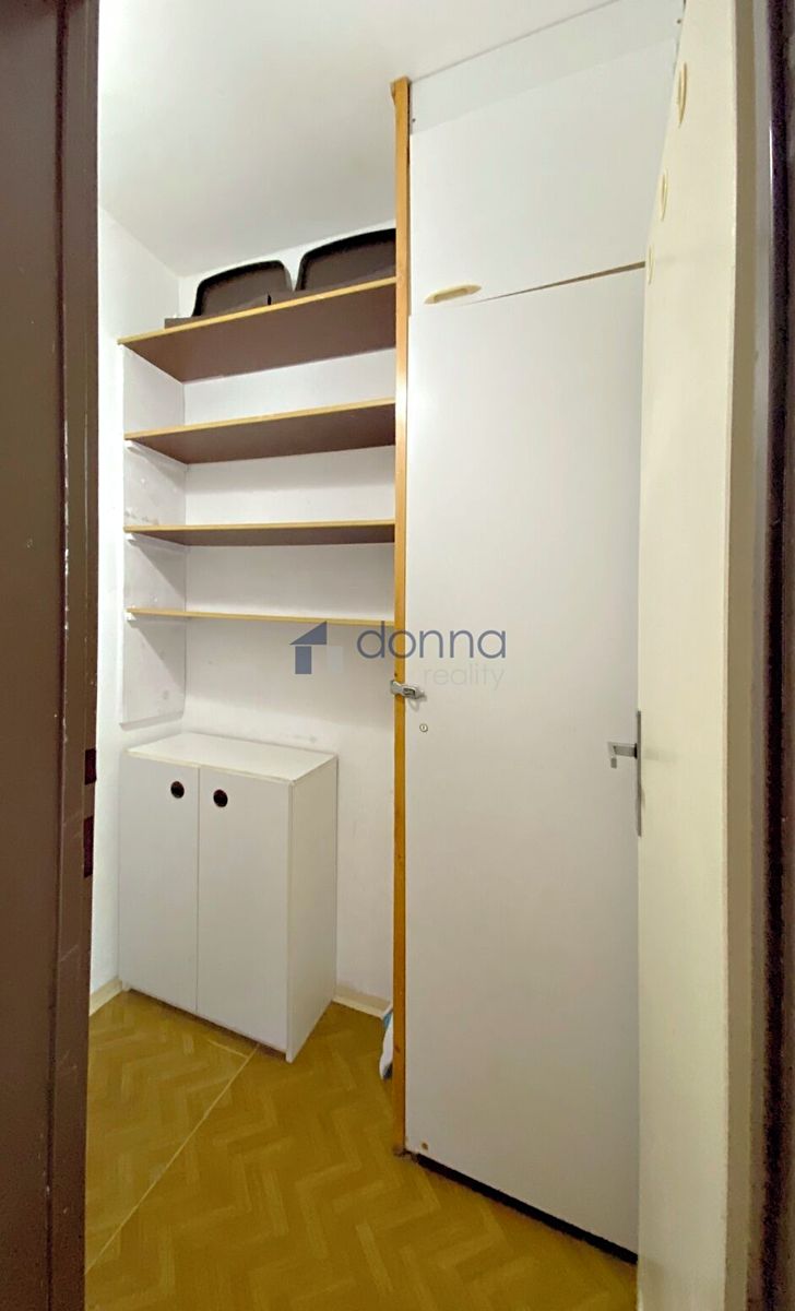Pronájem bytu 1+kk 29 m² – fotografie 3