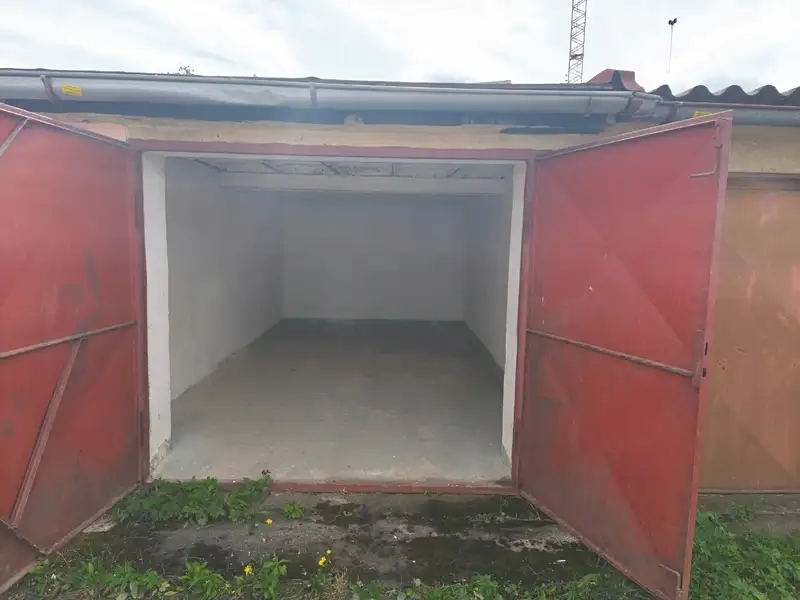 Prodej garáže 18 m², Kladno – náhled fotky 1