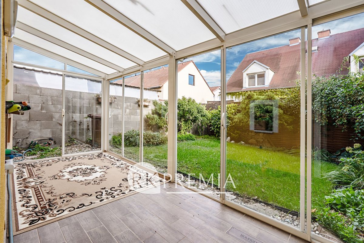 Prodej rodinného domu 171 m², pozemek 148 m² – fotografie 2