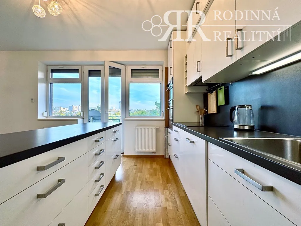 Pronájem bytu 4+kk 102 m²