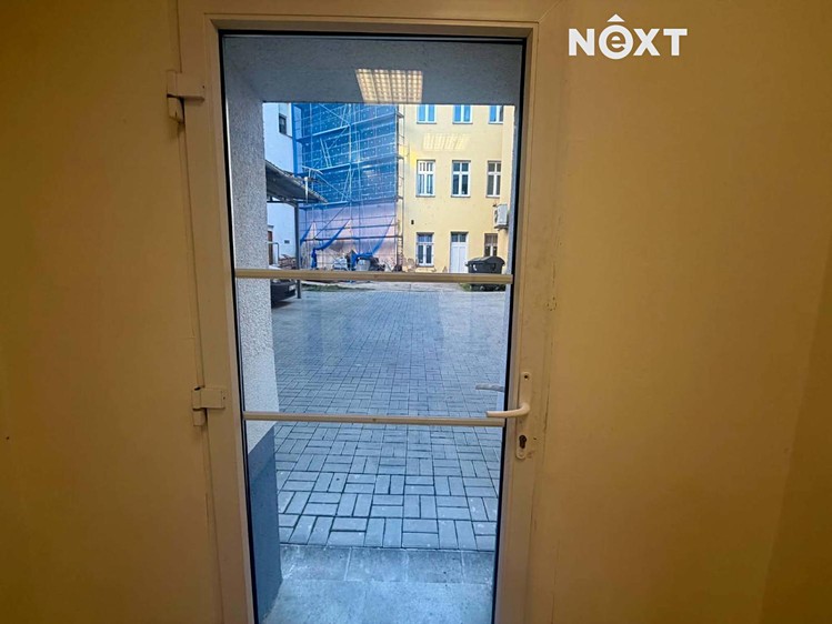 Комерційне приміщення в оренду, 150 м² (11 з 19)
