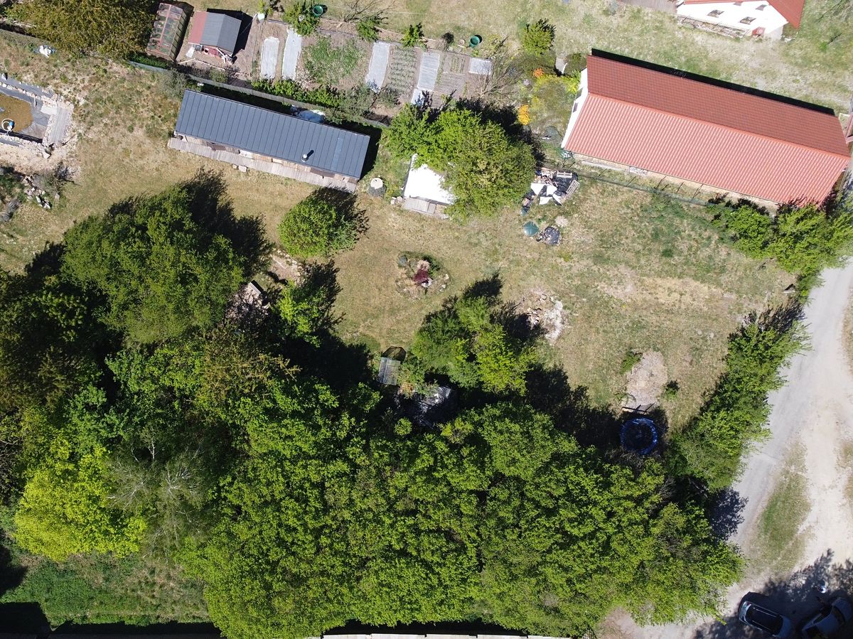 Prodej stavebního pozemku 1250 m² – fotografie 2
