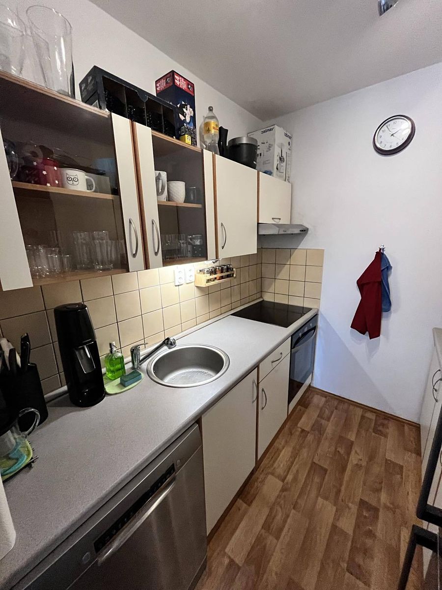 Pronájem bytu 2+kk 45 m² – fotografie 3