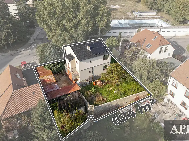 Prodej rodinného domu 218 m², pozemek 101 m², Uherský Brod – náhled fotky 2