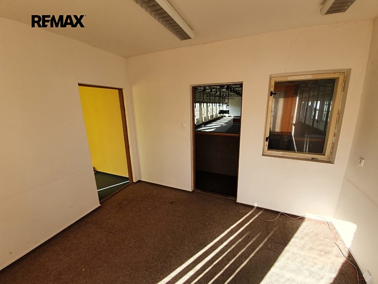 Gewerbefläche zum Kauf, 1.557 m² (13 von 45)