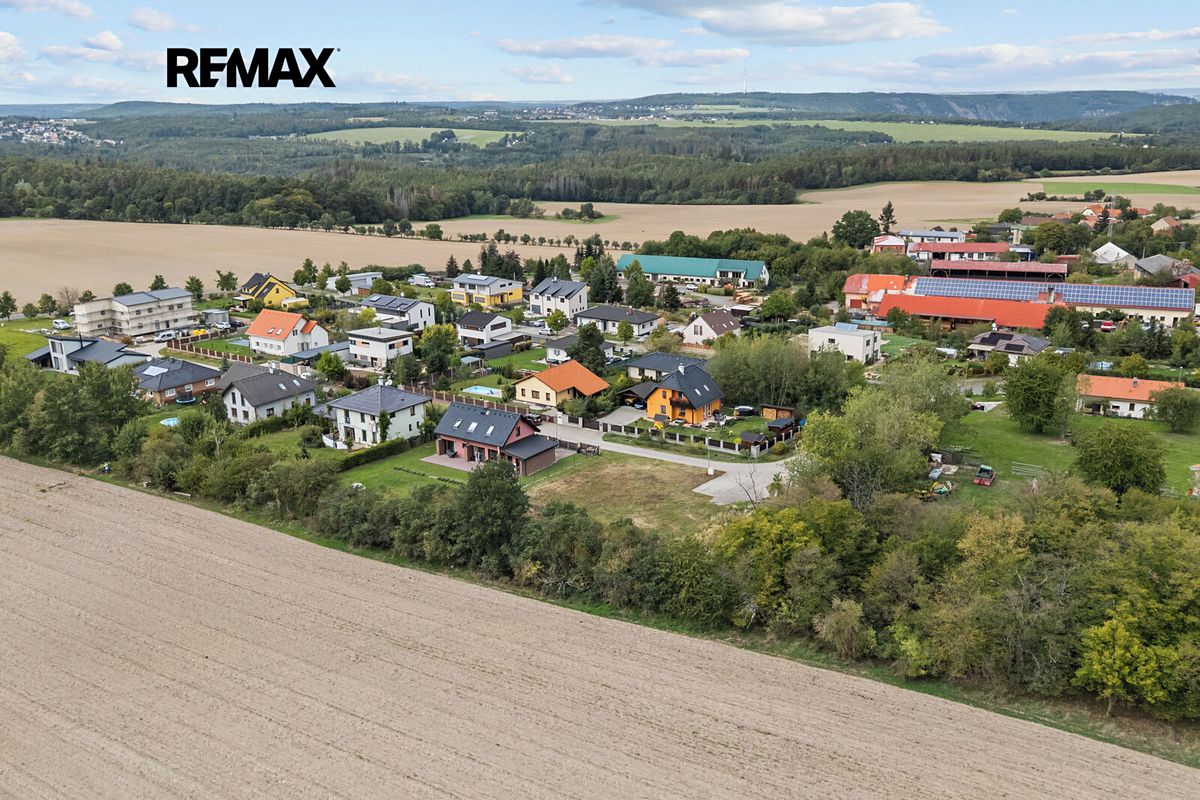 Prodej stavebního pozemku 887 m²