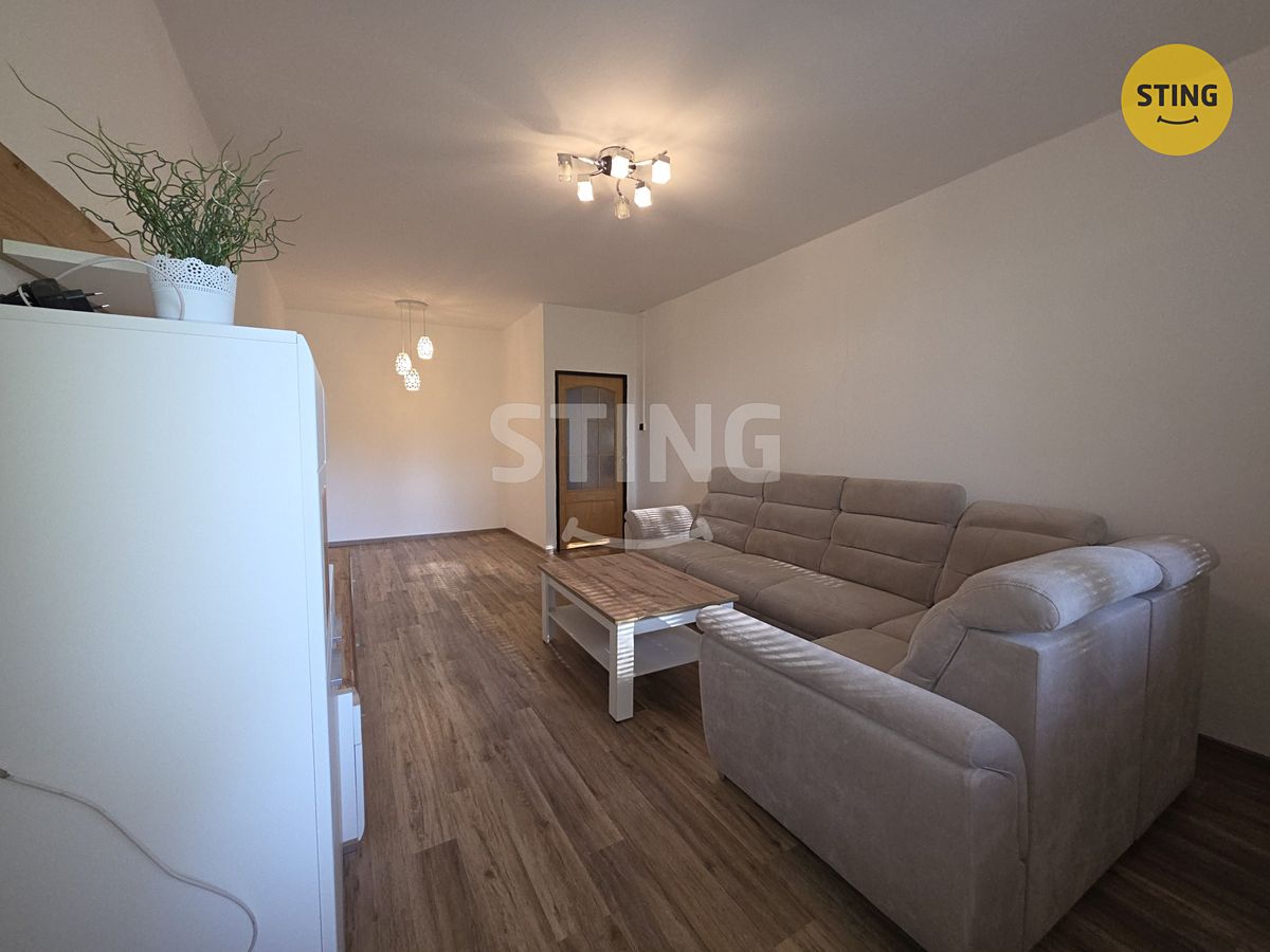 Pronájem bytu 3+1 74 m² – fotografie 2
