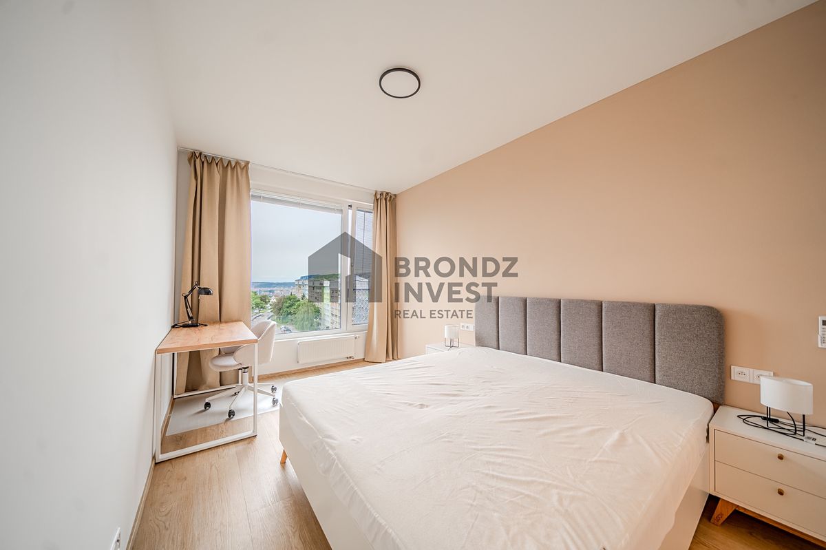 Pronájem bytu 4+kk 112 m² – fotografie 5