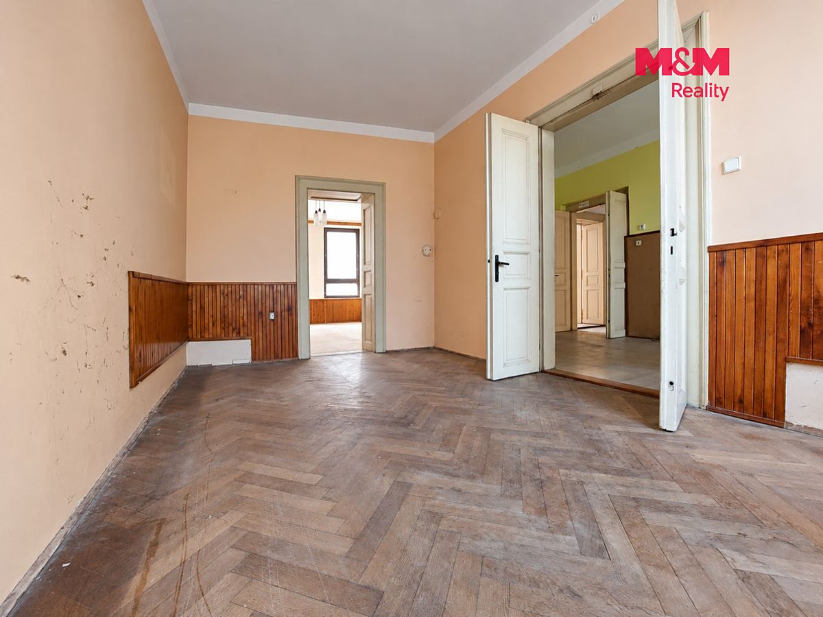 Prodej rodinného domu 230 m², pozemek 524 m² – fotografie 4