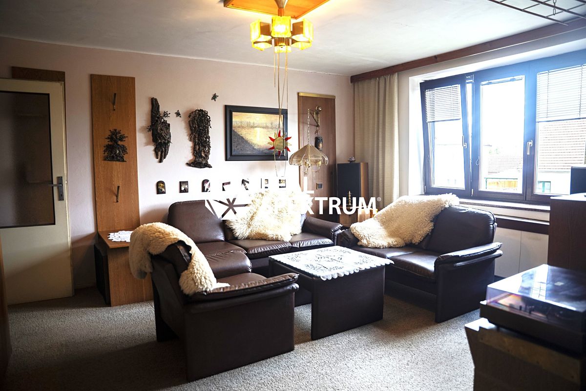 Prodej rodinného domu 208 m², pozemek 2045 m² – fotografie 5