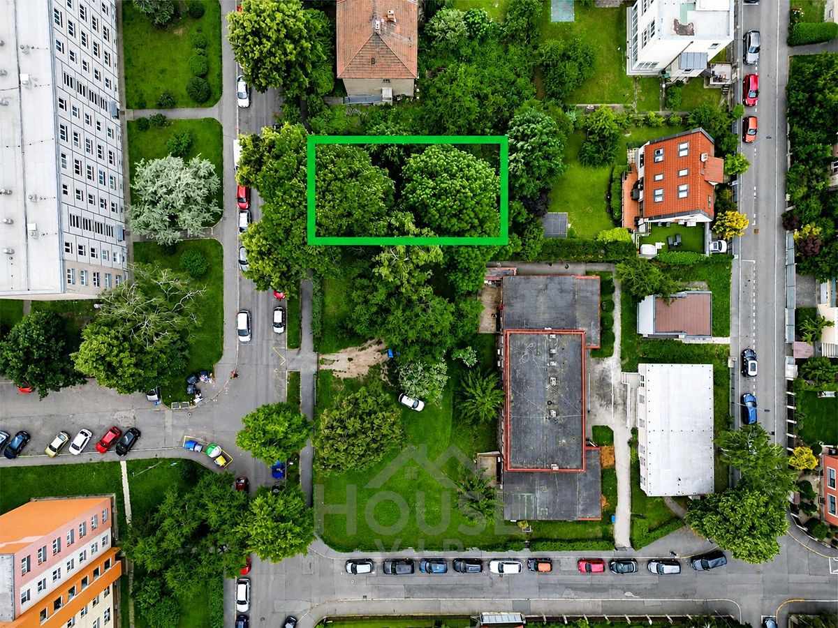 Prodej stavebního pozemku 591 m² – fotografie 2