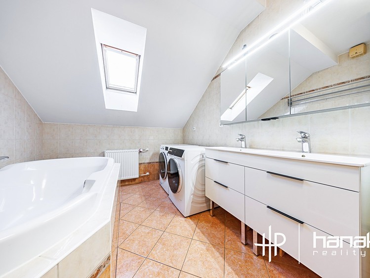 Prodej bytu 5+kk, 190 m² (21 z 29)