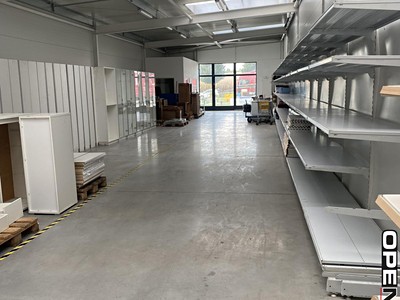 Pronájem komerčního prostoru, 277 m² (2 z 16)