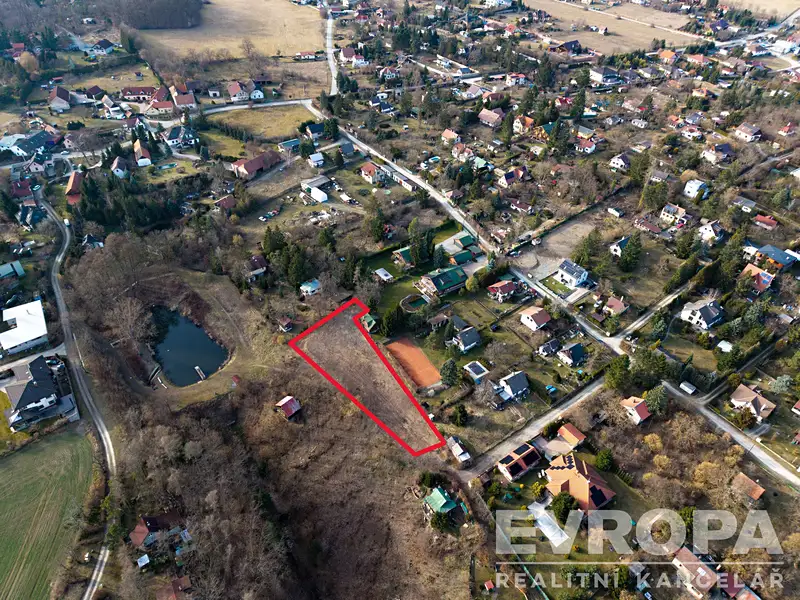 Prodej stavebního pozemku 1497 m², Březová-Oleško – náhled fotky 1