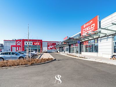Pronájem obchodního prostoru 222 m²