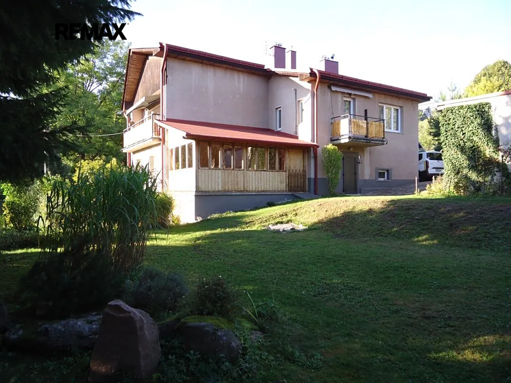 Prodej vícegeneračního domu 209 m², pozemek 2108 m²
