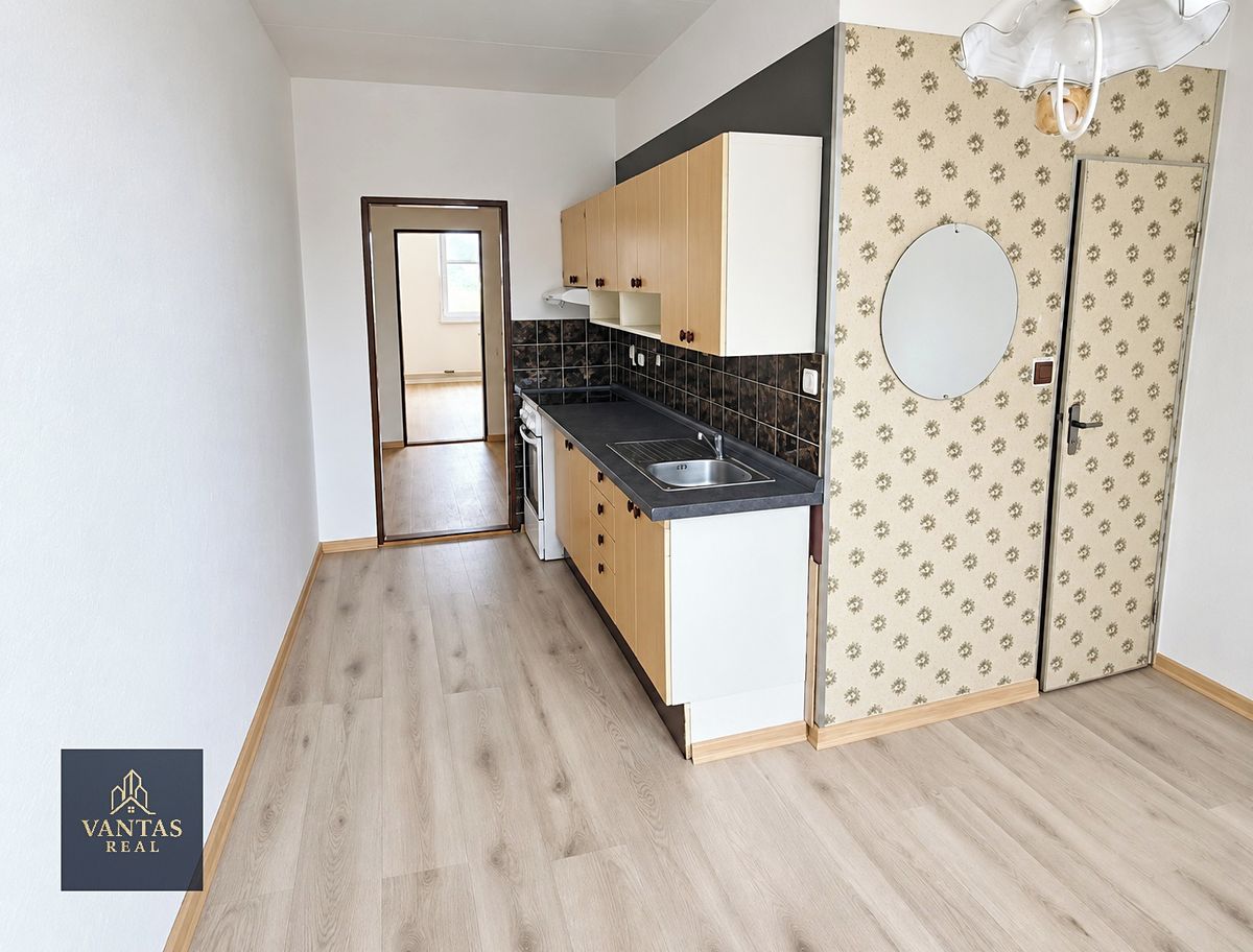 Pronájem bytu 2+1 60 m² – fotografie 4