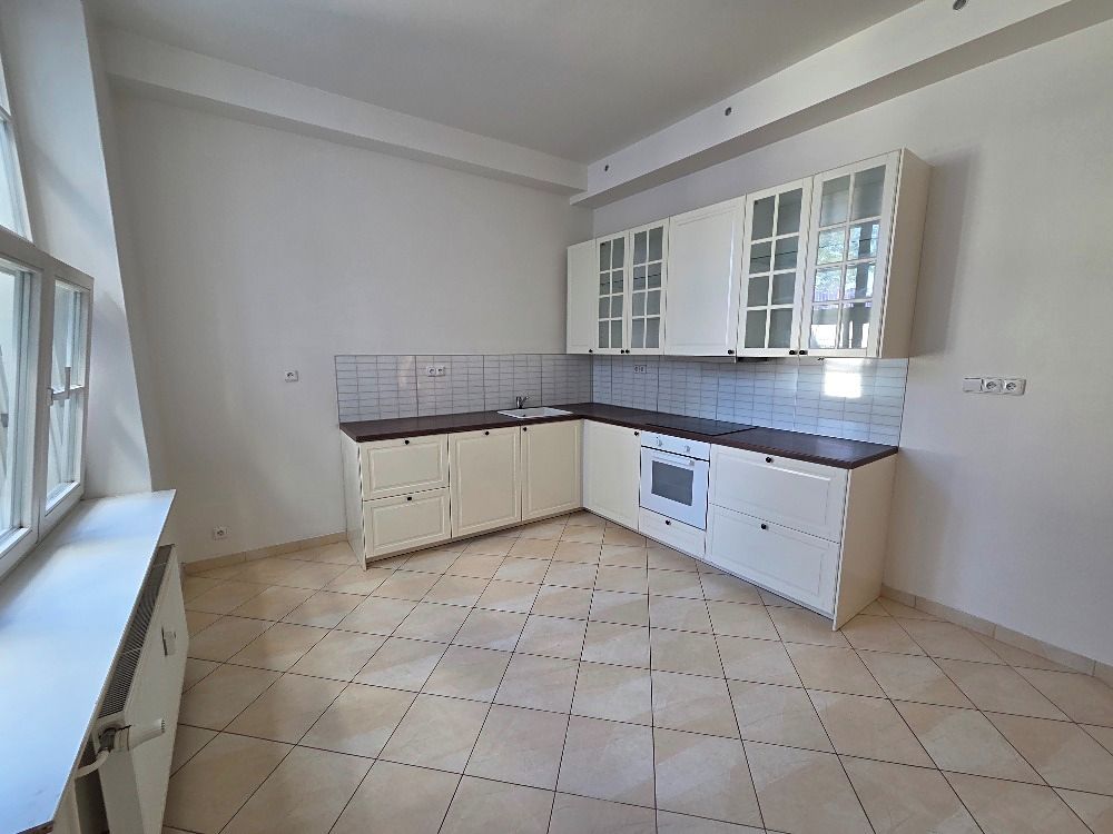 Pronájem bytu 4+1 136 m²