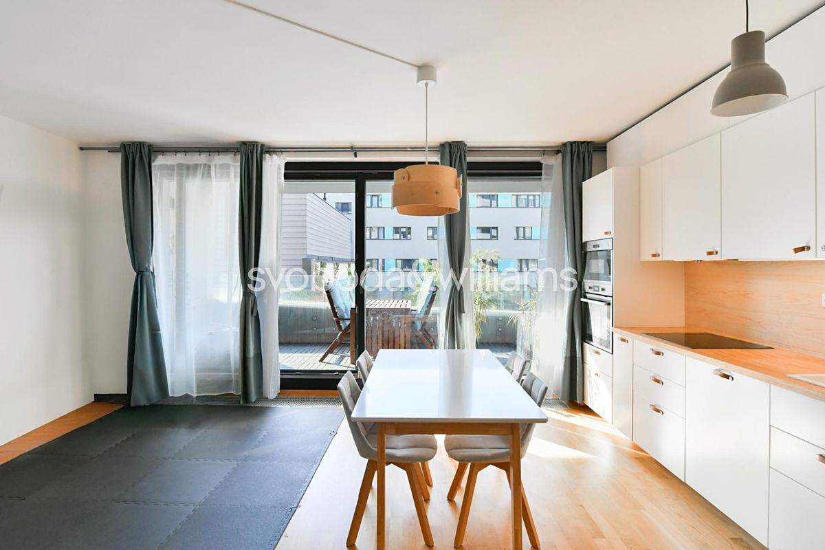 Pronájem bytu 2+kk 59 m² – fotografie 2