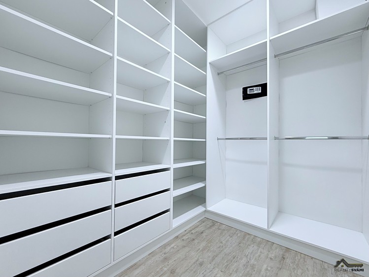 Будинок на продаж, 200 м² (9 з 40)