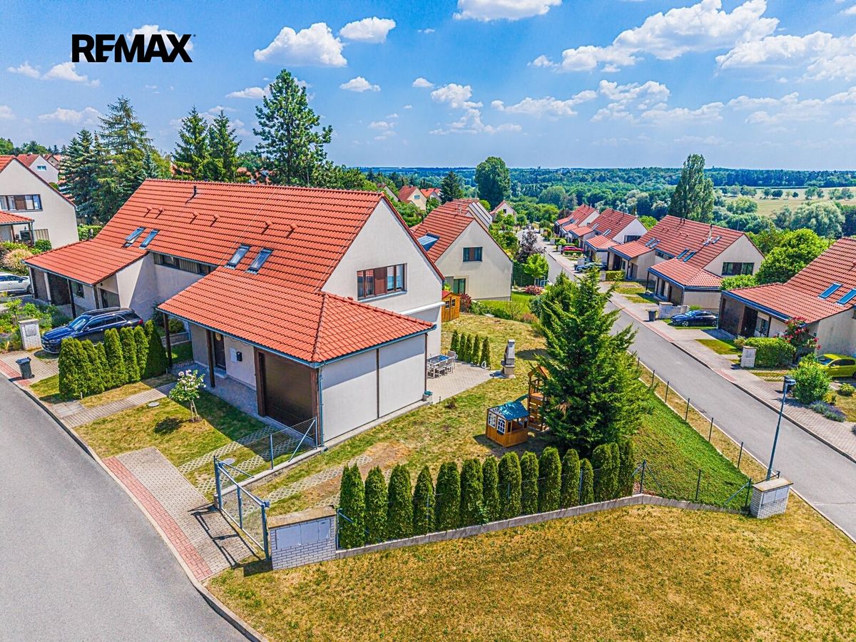 Prodej rodinného domu 148 m², pozemek 608 m² – fotografie 2