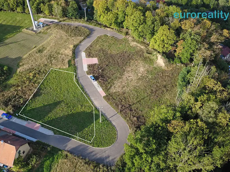 Prodej stavebního pozemku 928 m², Niměřice – náhled fotky 2