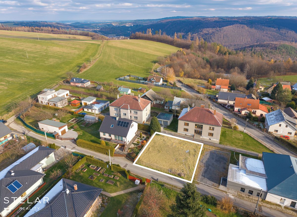 Prodej stavebního pozemku 408 m² – fotografie 3