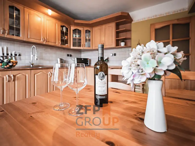 Prodej rodinného domu 190 m², pozemek 177 m², Fulnek – náhled fotky 1