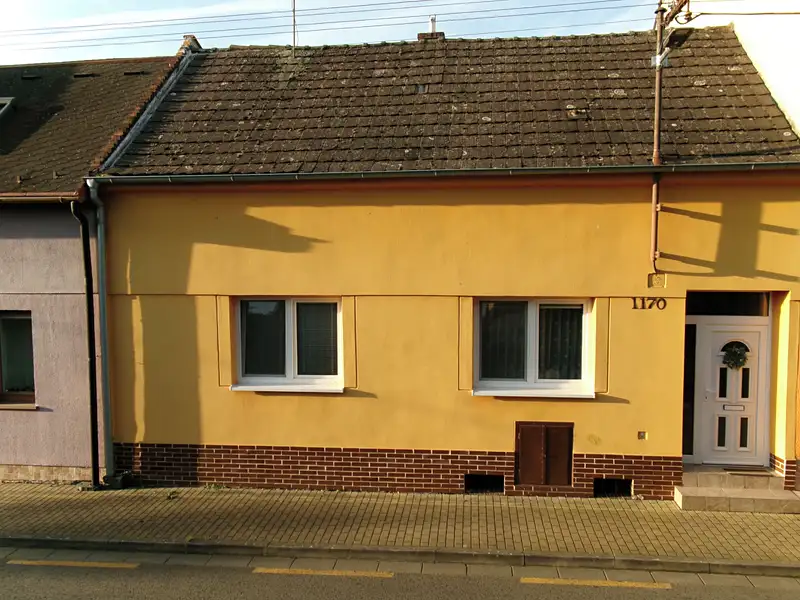 Prodej rodinného domu 105 m², pozemek 303 m², Staré Město – náhled fotky 1