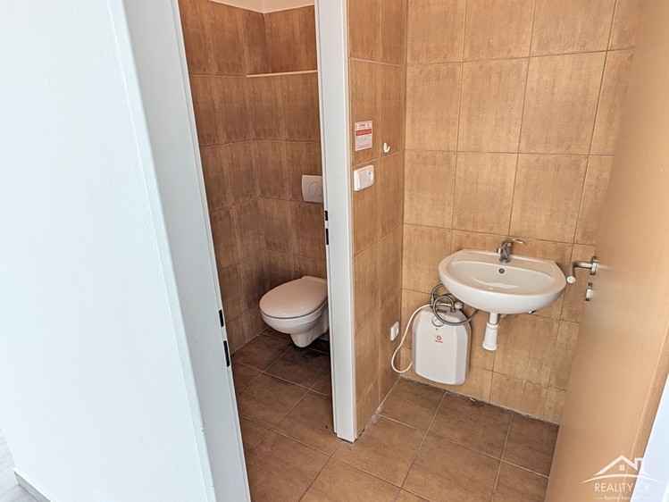 Pronájem komerčního prostoru, 47 m² (9 z 10)