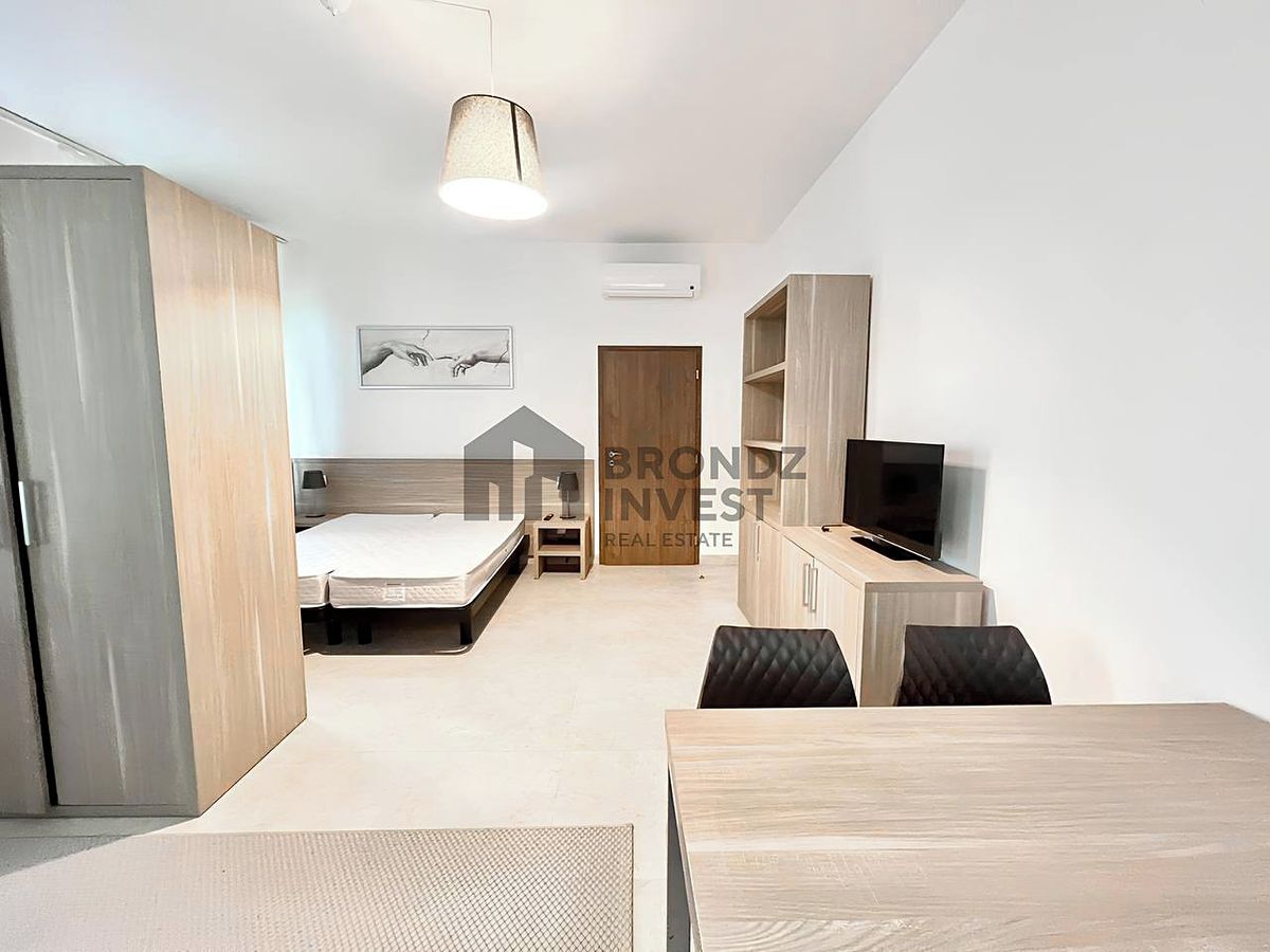 Pronájem bytu 1+kk 38 m² – fotografie 5
