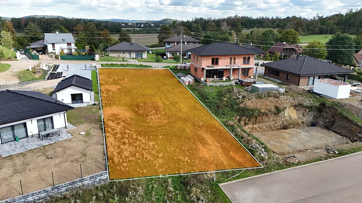 Prodej stavebního pozemku 1111 m²