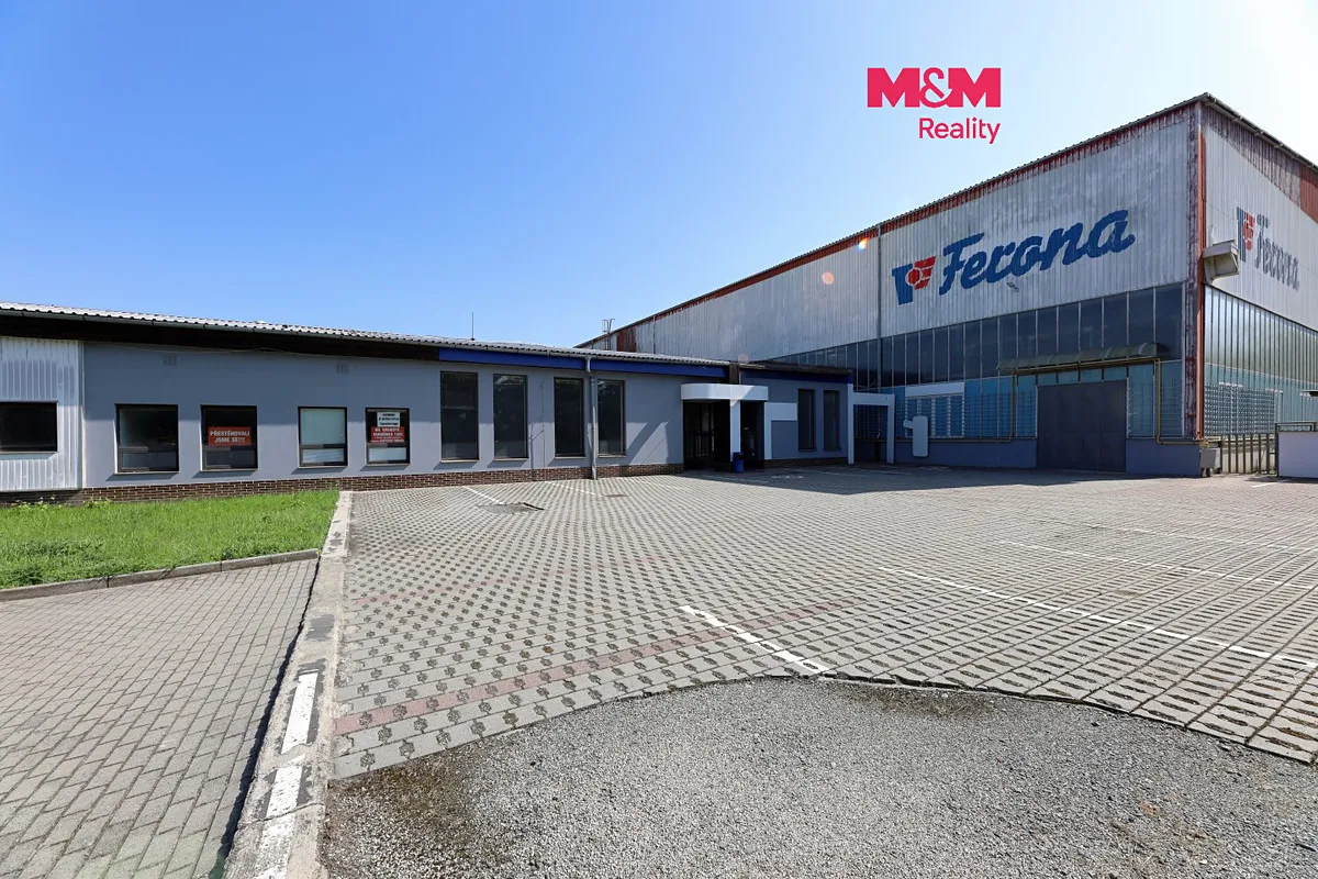Pronájem obchodního prostoru 607 m²